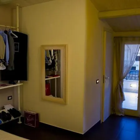 Alojamento de Acomodação e Pequeno-almoço A Mo Casa Comiso