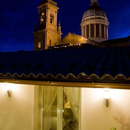 Bed & Breakfast A Mo Casa Comiso