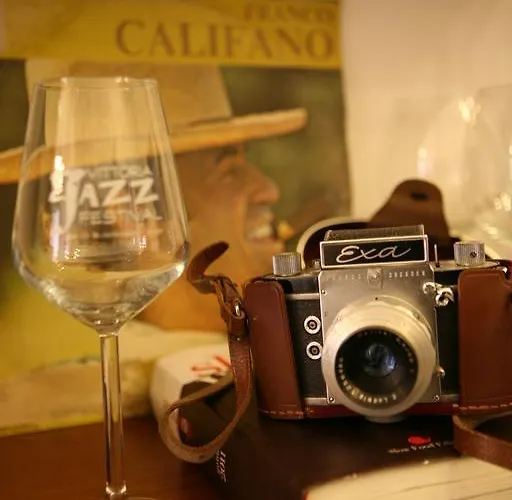 住宿加早餐酒店 A Mo Casa 科米索