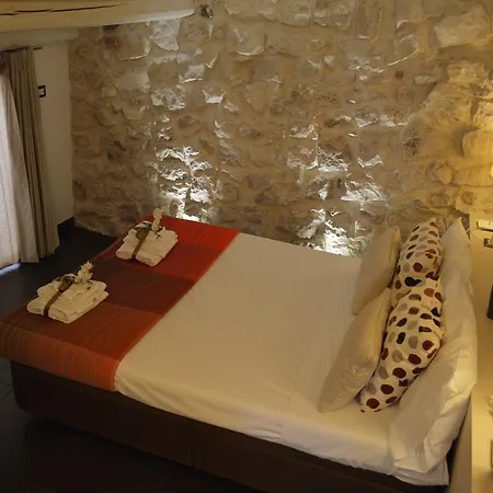 Bed & Breakfast A Mo Casa Comiso