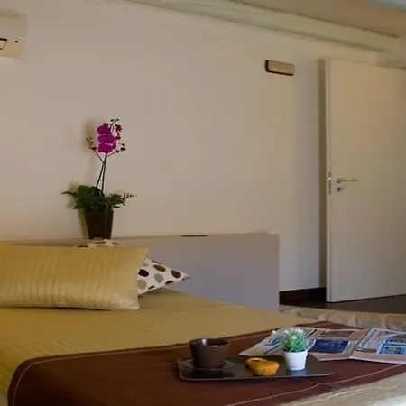 A Mo Casa 3*